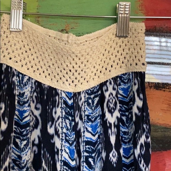 Girls flow pants brand new with out tag never worn - Picture 3 of 4